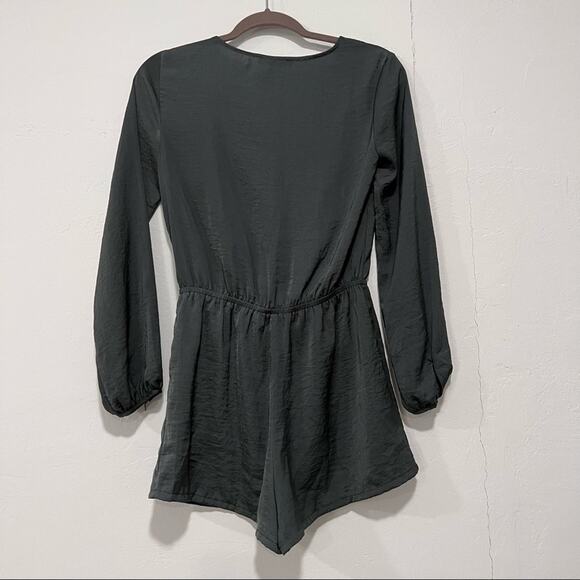 Forever 21 Romper Small - Picture 3 of 6